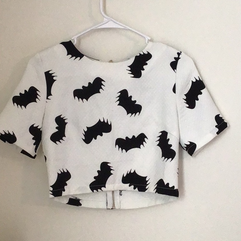 Small Hypr Bat Crop Top